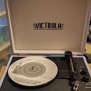 Victrola record player